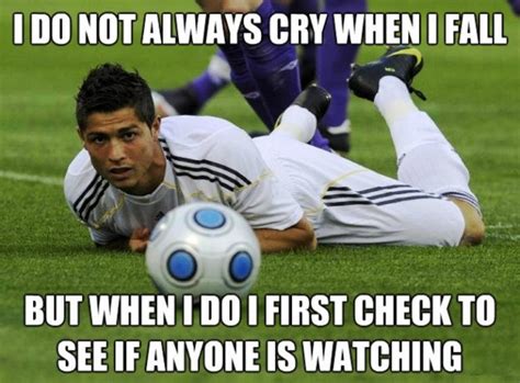 48 Amazing Soccer Memes - Funny Pictures – DesiComments.com