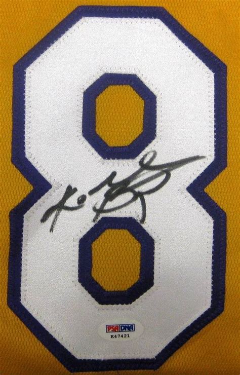 Kobe Bryant | PSA AutographFacts℠