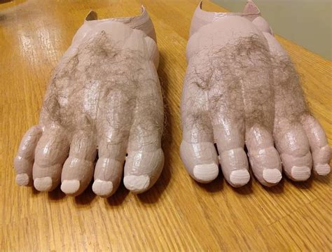 The Hobbit "Feet" Costume: 6 Steps (with Pictures)