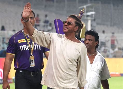 IPL 2024: Shah Rukh Khan greets Eden Gardens’ crowd as Kolkata Knight ...