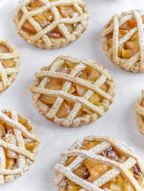 Mini apple tarts - Crostatine di mele - The Plant Based School