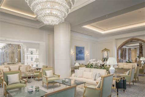 IN PICTURES: Four Seasons Hotel Doha unveils complete redesign • Hotel ...