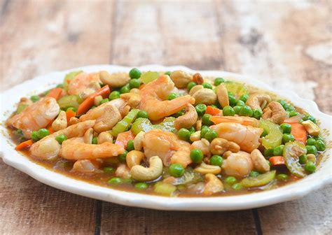 Shrimp with Green Peas and Cashew | Recipe | Green peas recipes, Pea recipes, Chinese cooking wine