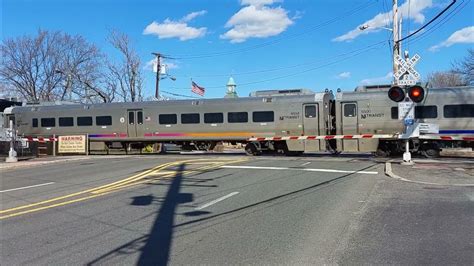 NJ Transit train roars into Radburn - YouTube