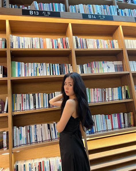 230529 Grace Instagram Update | kpopping