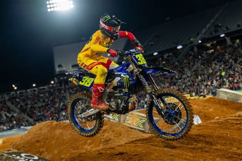 La peor noche de Haiden Deegan - AMA Supercross 2024 Birmingham - MX1Onboard.com