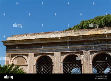 Roman ruins in Rome, Forum Stock Photo - Alamy