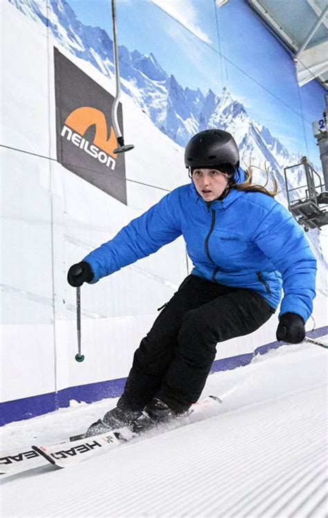 Indoor Skiing & Snowboarding London | The Snow Centre