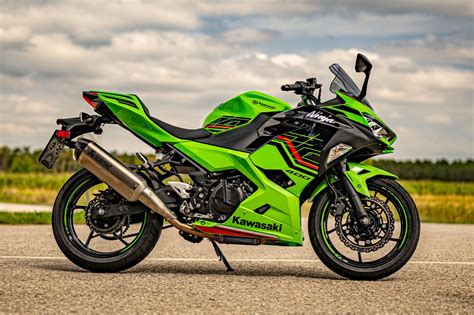 Kawasaki Ninja 400 Test