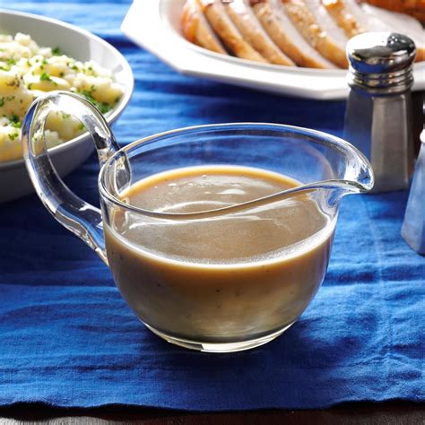 Grandma's Best Secrets for Homemade Gravy | Turkey gravy, Recipes, Gravy recipes