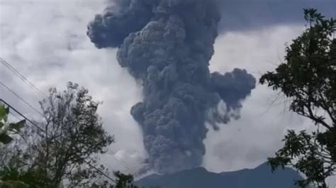 Sejarah Erupsi Gunung Marapi, Siklus Letusan 2-3 Tahunan, Erupsi ...