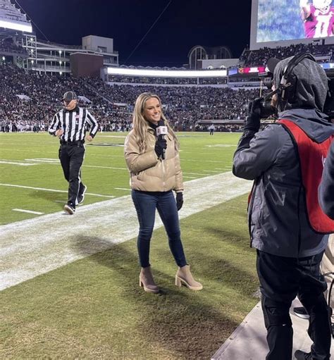 Molly McGrath - ESPN : r/hot_reporters