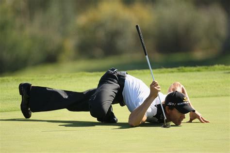 Camilo Villegas' Spider-Man Pose for Reading Greens