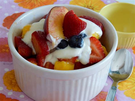 Kandy's Kitchen Kreations: Fresh Fruit Bowls with Vanilla Yogurt Dressing