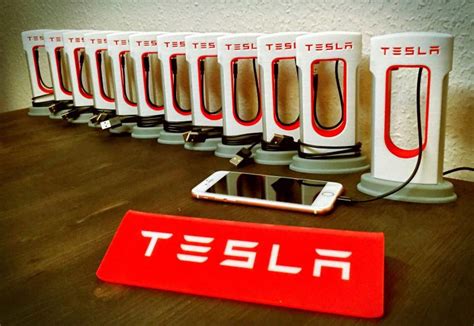 Tesla Phone Charger - Mini Tesla Supercharging Station