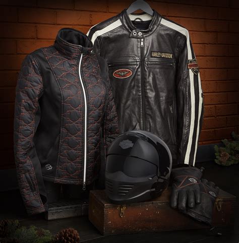 Gift Guide | Motorcycle Gifts | Harley-Davidson USA