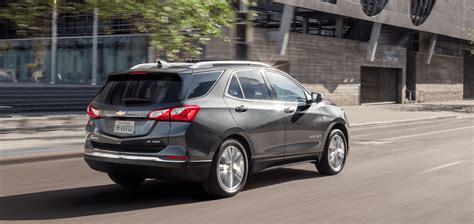 2021 Chevy Equinox MPG Ratings | Fuel Economy by Engine, Trim Levels