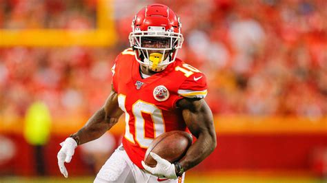 Can you trust Tyreek Hill in his return? - Yahoo Sport