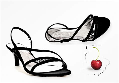Comfortable Women's Shoes for a Dress | epsos.de