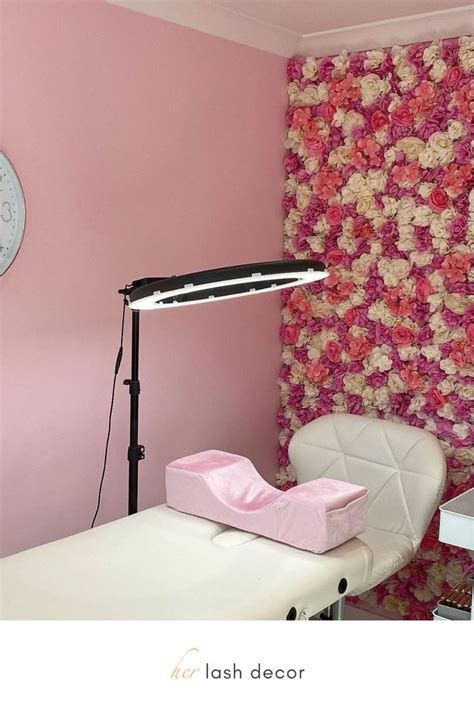 Salon Flower Wall Ideas | Beauty salon decor, Beauty room decor, Beauty ...