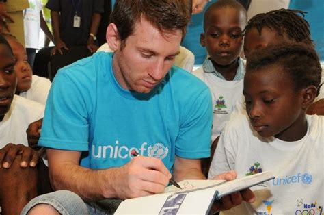 The Legend Lionel Messi: "UNICEF" affirms Messi Foundation with donations to 300 thousand dollars