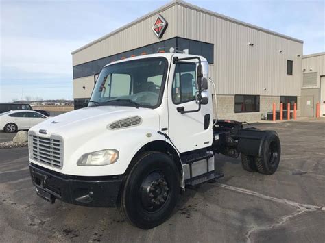 2006 Freightliner M2 106 For Sale | Day Cab | #95402