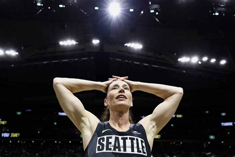 Megan Rapinoe leads tributes as Sue Bird ends WNBA career