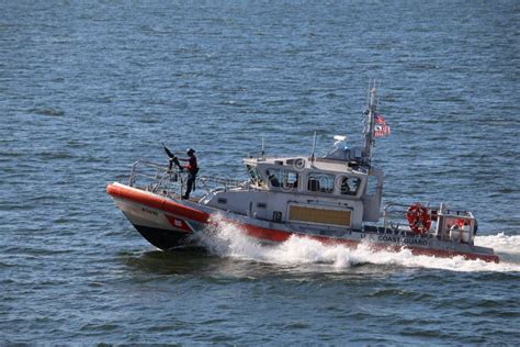 US Coast Guard editorial stock image. Image of boat, officers - 66408884