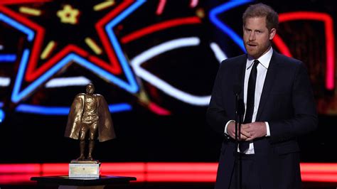 Prince Harry makes surprise appearance at NFL Honors ceremony with no ...