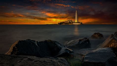 St Marys Lighthouse from the Shore at Sunset, England · Free Stock Photo