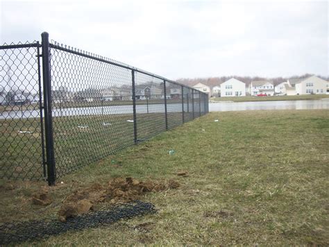 K & M Fence: 4' tall BLACK VINYL CHAIN LINK!!!!!!