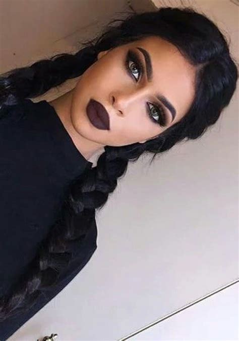 Dark lip makeup look | Halloween makeup pretty, Halloween makeup inspiration, Halloween makeup looks