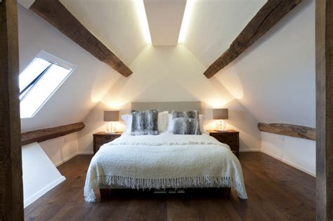 Contemporary barn conversion - Contemporary - Bedroom - London - by Studio Mark Ruthven