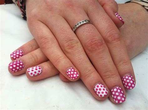 Brush up and Polish up!: CND Shellac Nail Art - Pink Polka Dots