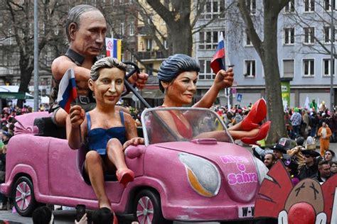 Huge satirical models of Trump, Putin and Zelensky at German carnival parades | Runcorn and ...