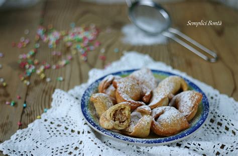 TORTELLINI DOLCI FRITTI CON RICOTTA E AMARETTI