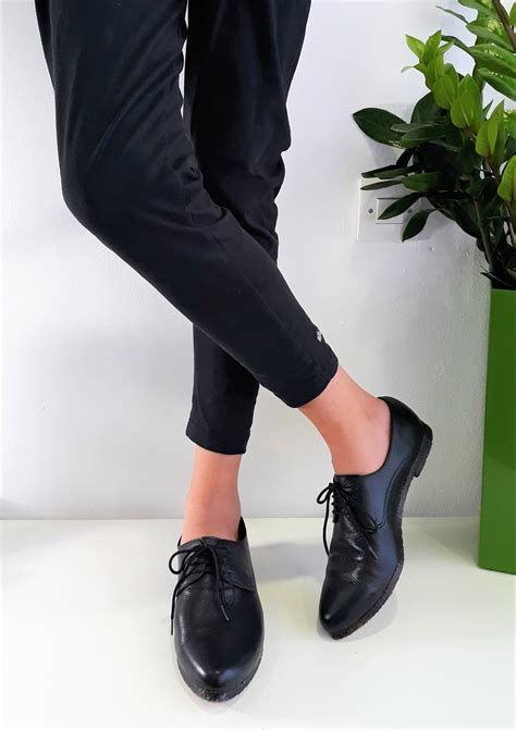 Black Leather Shoes, Classic Oxfords, Women Oxfords, Comfortable Shoes ...