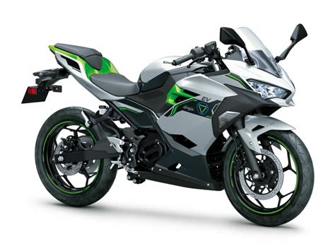 2024 Kawasaki Ninja 400 Release Date - Wendi Josselyn