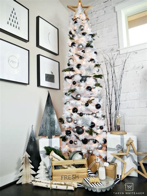 Modern Black and White Christmas Tree - Taryn Whiteaker Designs