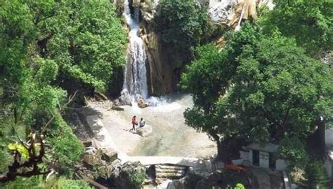 5 Waterfalls Near Dehradun One Must Visit For An Epic Vacay In 2023