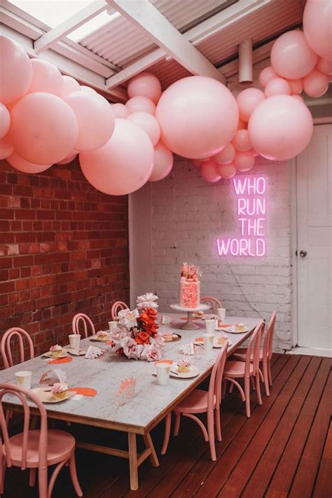 Modern + Pink Girls Run the World Birthday Party Table on Kara's Party Idea… | Birthday party ...
