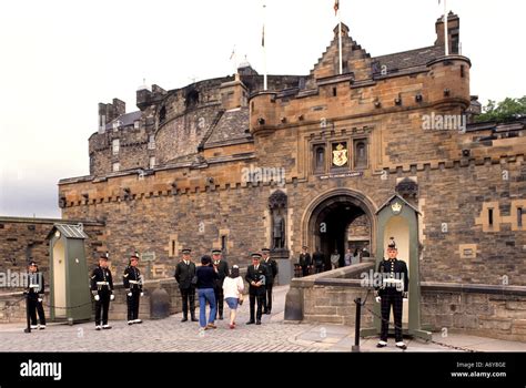 Edinburgh Castle Scotland United Kingdom Knight Stock Photo - Alamy