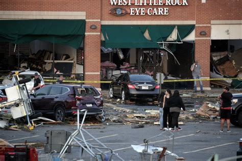 Video of Woman Being Dragged Into Arkansas Tornado Viewed 1M Times