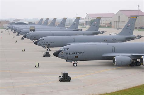 Maintaining an Aircraft Refueling Standard of Excellence with the Boeing KC-135 Stratotanker (VIDEO)