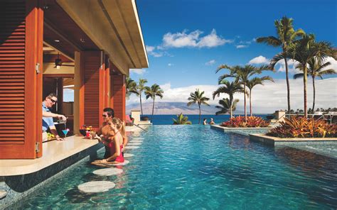 Maui, Hawaii, The Favorite Island For Hollywood Celebrities ...