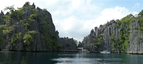 TWIN LAGOON - Coron Palawan