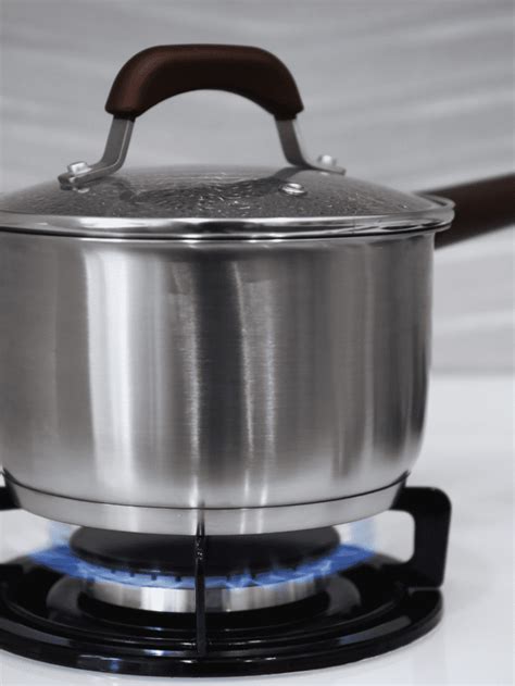 Best Pots & Pans for Gas Stove - The Short Order Cook