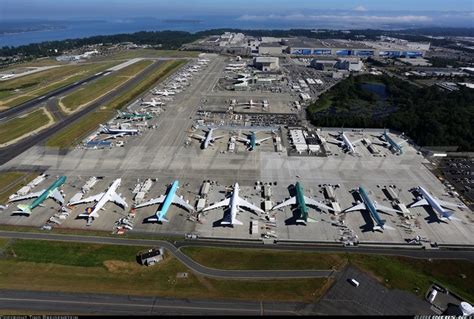 An aerial perspective of the Boeing factory in Everett, WA | Boeing Family | Pinterest ...