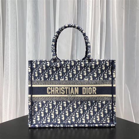 Replica Christian Dior Book Tote Oblique bag - Replica Bags and Shoes online Store - AlimorLuxury