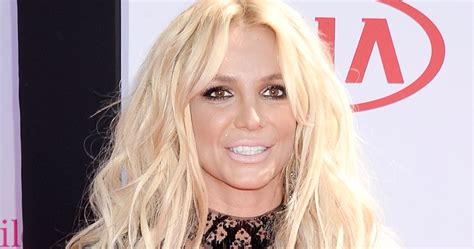 Britney Spears Scares Fans After Dancing With Knives On Social Media As ...